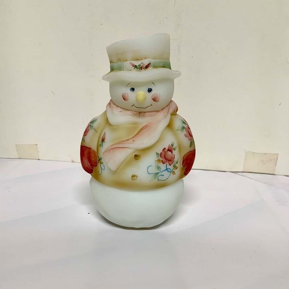 Fenton Art Glass Fairy Light is handpainted in an exquisite Victorian